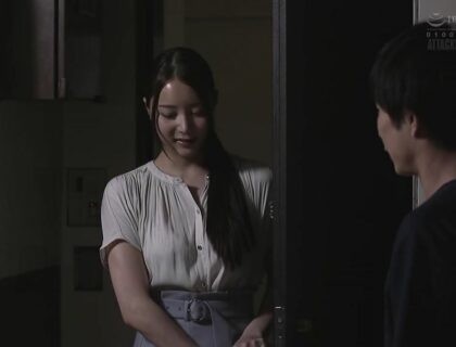 Poster of Cô vợ trẻ không thỏa mãn với chồng lén lút cùng anh hàng xóm
